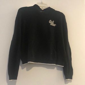 Cropped hoodie with patch!